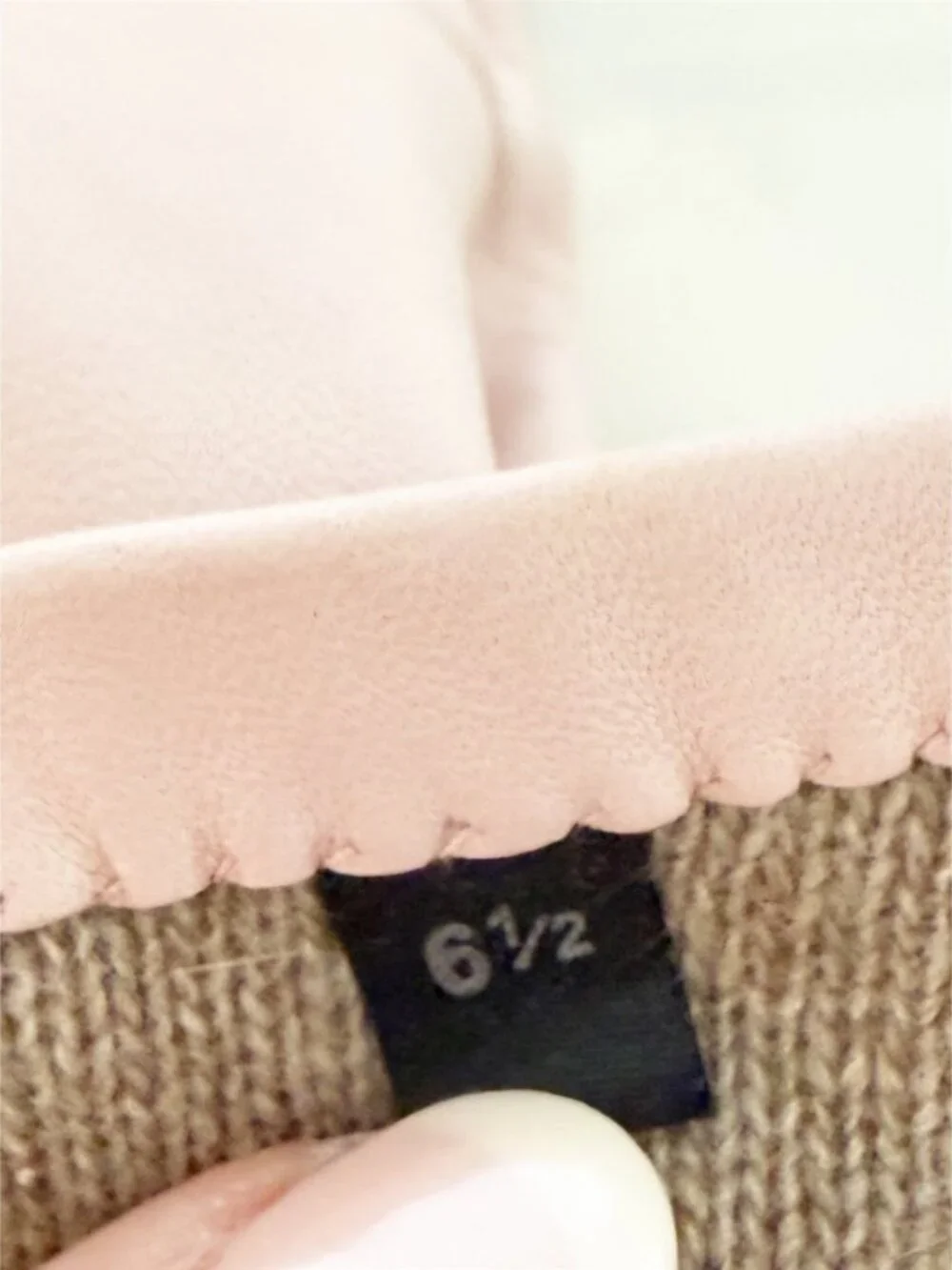 NM Neiman Marcus Ladies Pink Leather Cashmere Lined Gloves 6.5